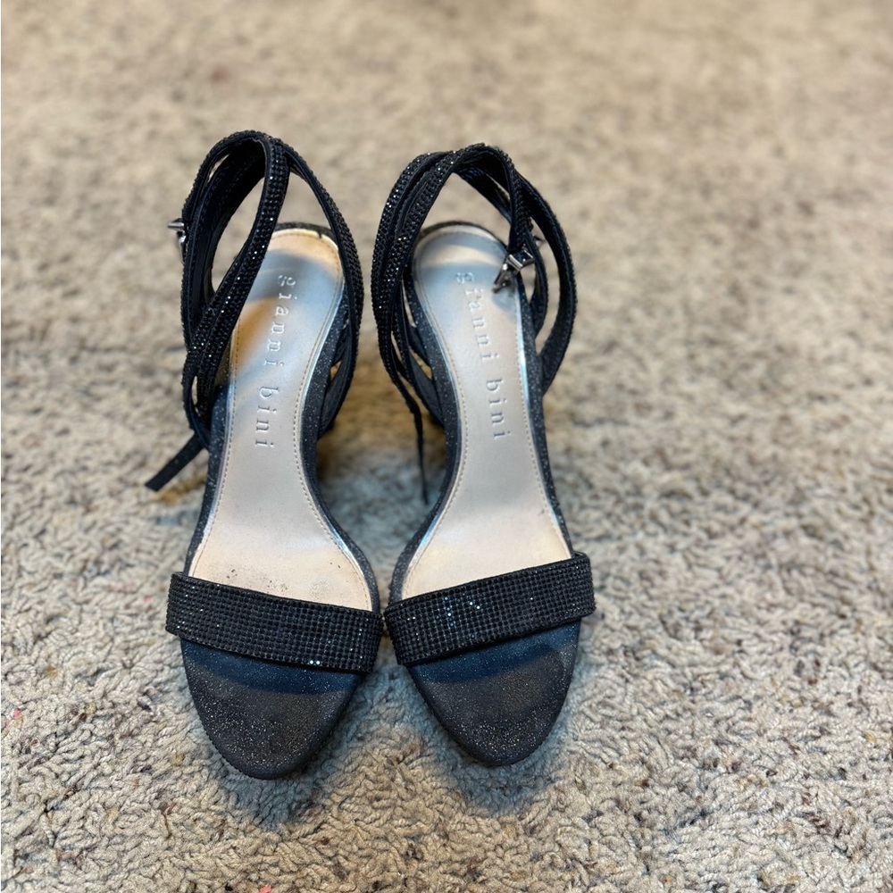 Gianni Bini Black Heels Elegant Suede Design